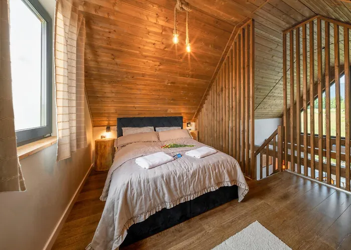 Rest Zone - Mountain Chalet